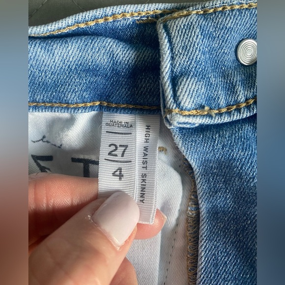 Loft High Waisted Skinny Jeans with Chewed Hems Size 4 - Picture 7 of 8